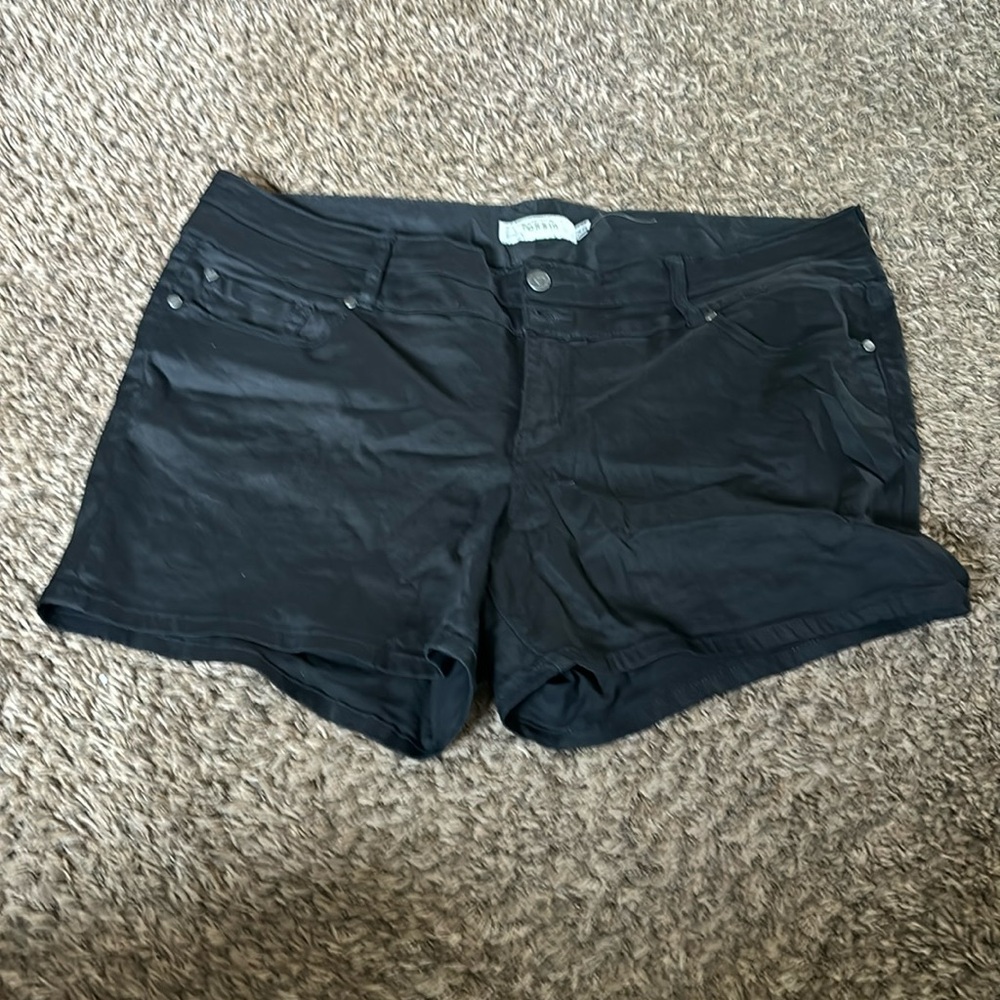 Stretch denim jean shorts